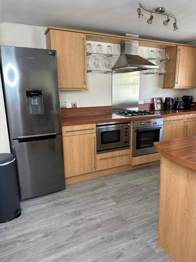 2 Bed City Centre Executive Apartment Aberdeen Exterior photo